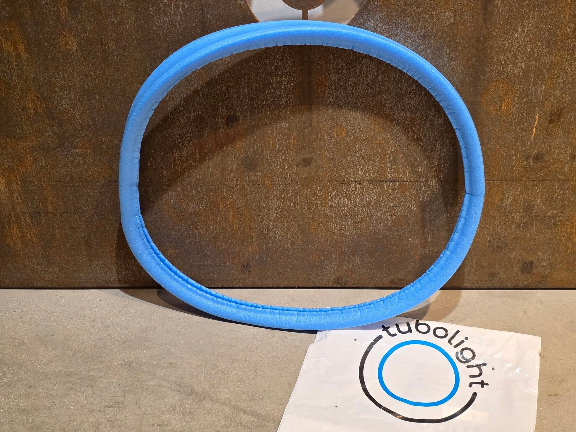 Zubehör von Tubolight, TUBOLIGHT EVO SL TUBELESS MTB REIFEN INSERT / 29 ZOLL / 2.0 - 2.4 in variant_title vor USEDBIKES - OB.DE Hintergrund