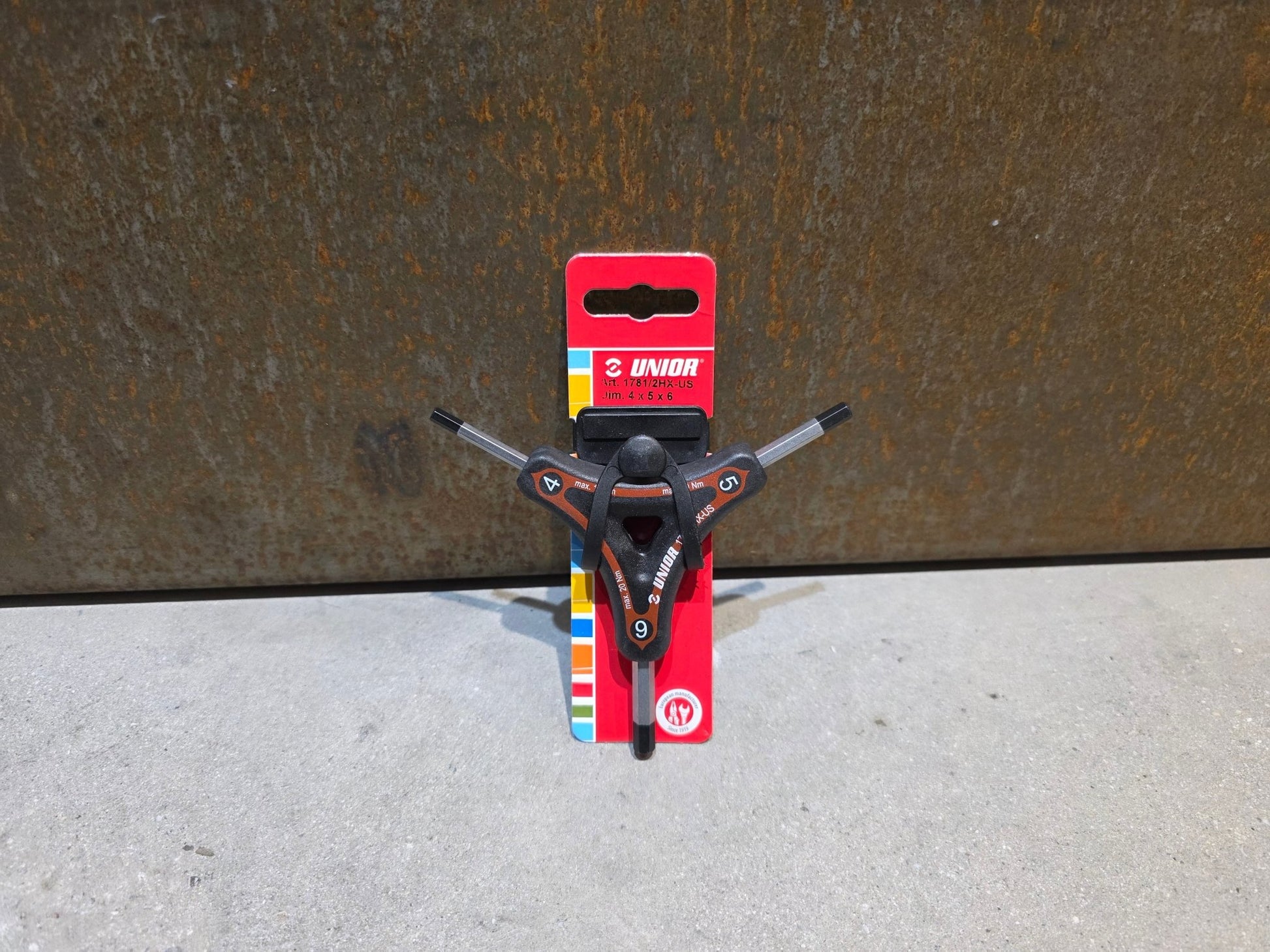 Luftpumpen & Werkzeug von Unior, UNIOR 3 - WAY HEX WRENCH / INNENSECHSKANNT SCHLÜSSEL vor USEDBIKES - OB.DE Hintergrund