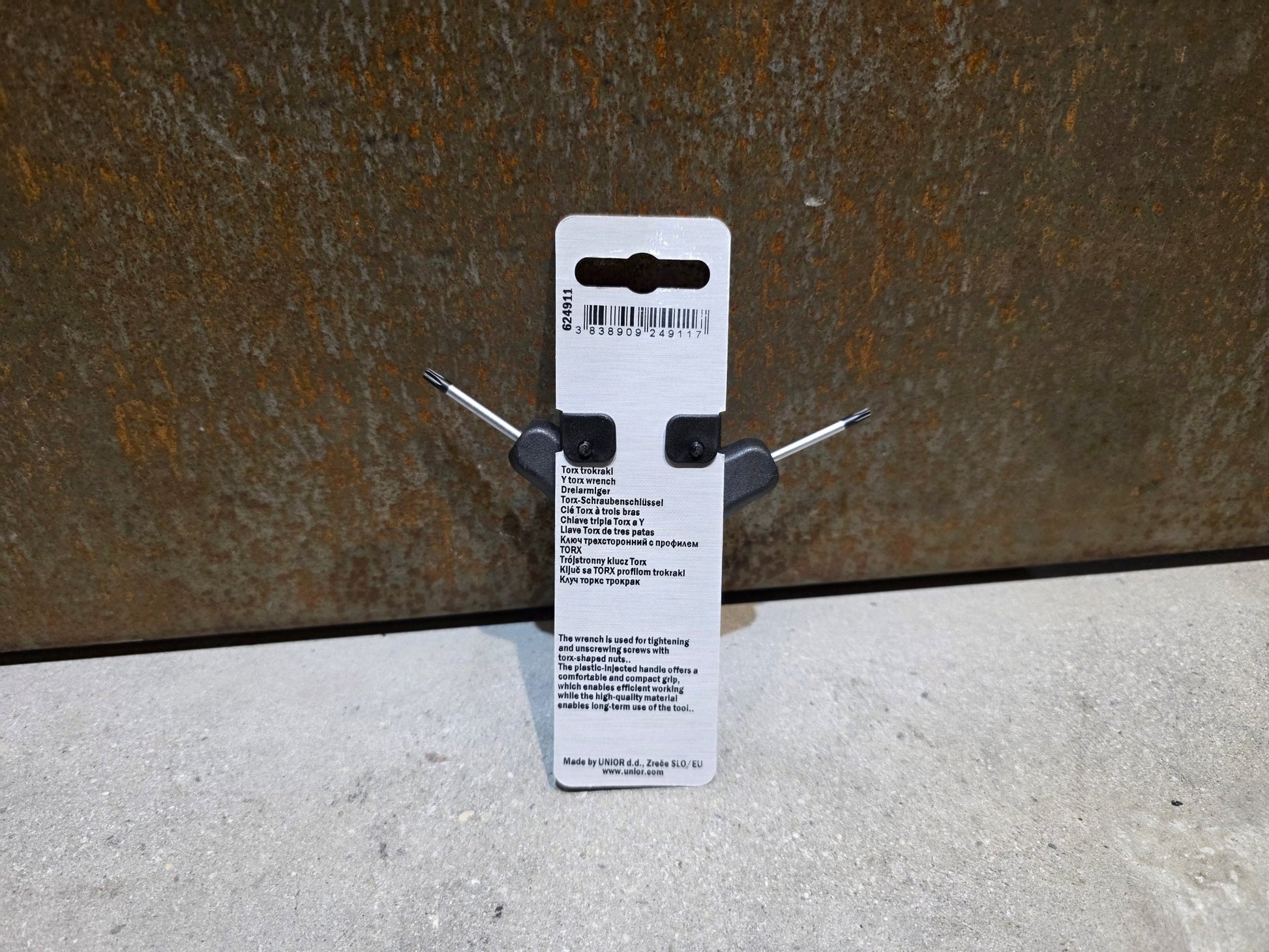 Luftpumpen & Werkzeug von Unior, UNIOR 3 - WAY TORX WRENCH / TORX SCHLÜSSEL vor USEDBIKES - OB.DE Hintergrund