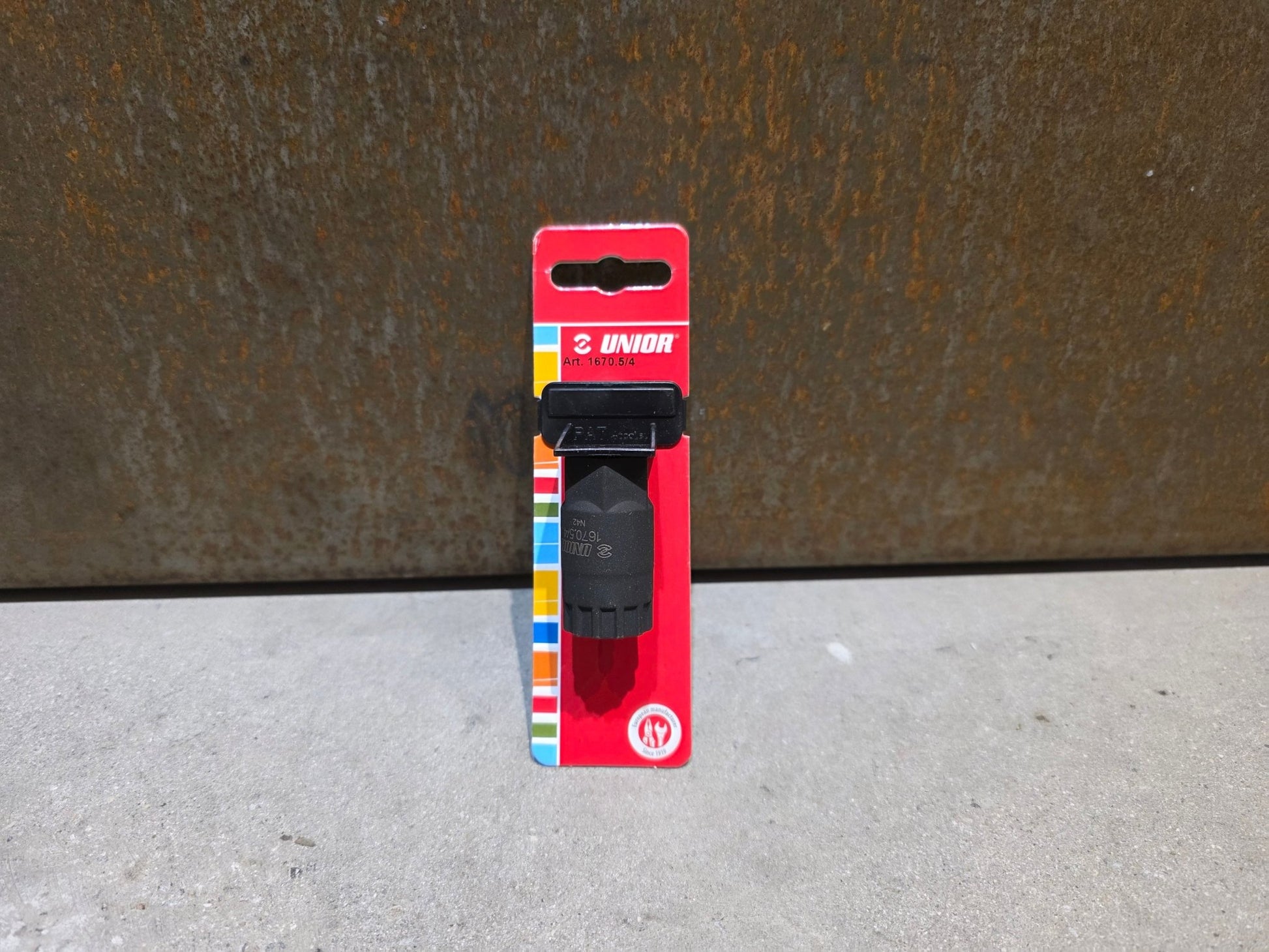 Luftpumpen & Werkzeug von Unior, UNIOR LOCKRING - / KASSETTENABZIEHER / 1/2" WERKZEUG vor USEDBIKES - OB.DE Hintergrund