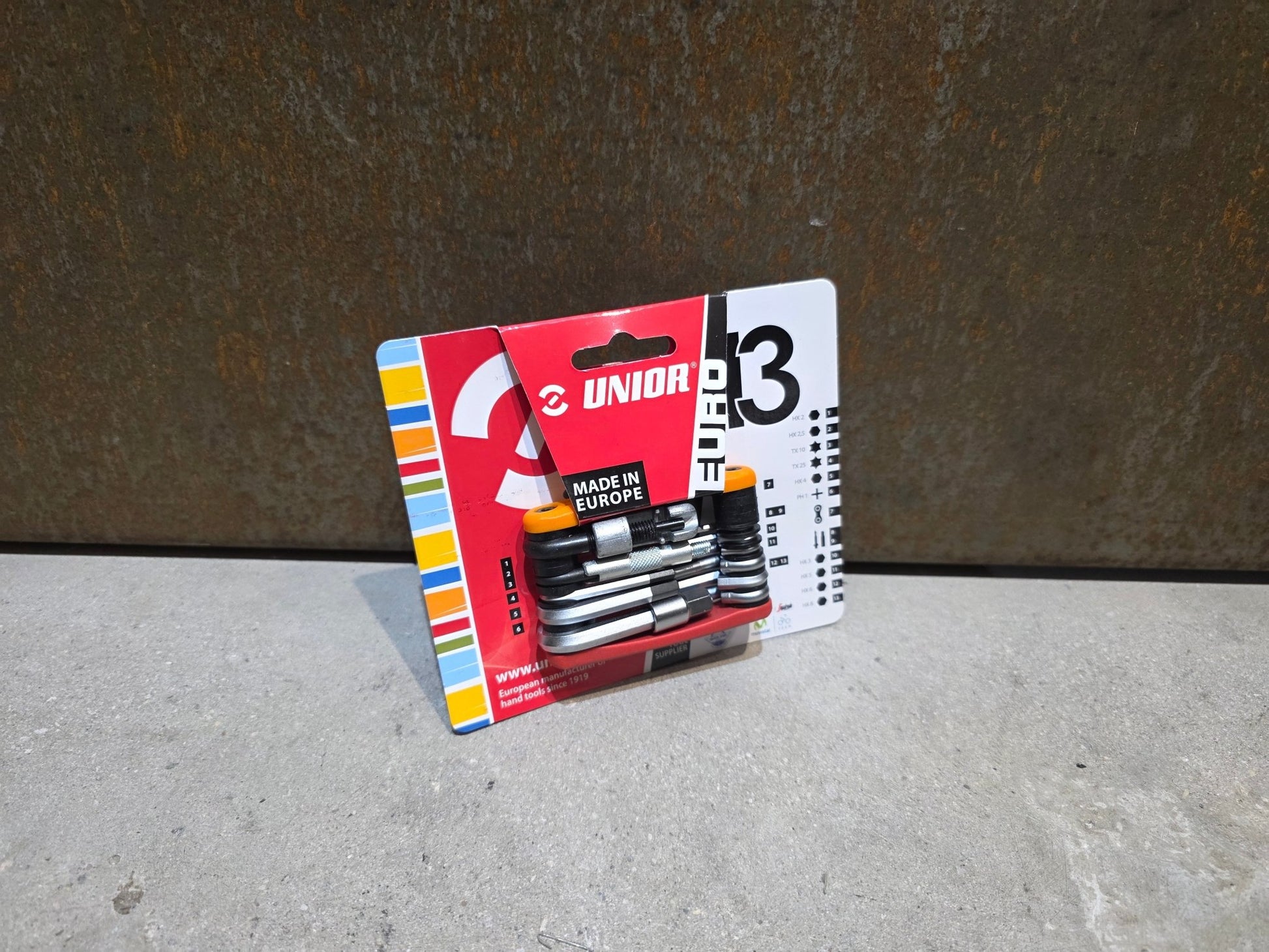 Luftpumpen & Werkzeug von Unior, UNIOR MULTITOOL EURO13 / MINIWERKZEUG vor USEDBIKES - OB.DE Hintergrund