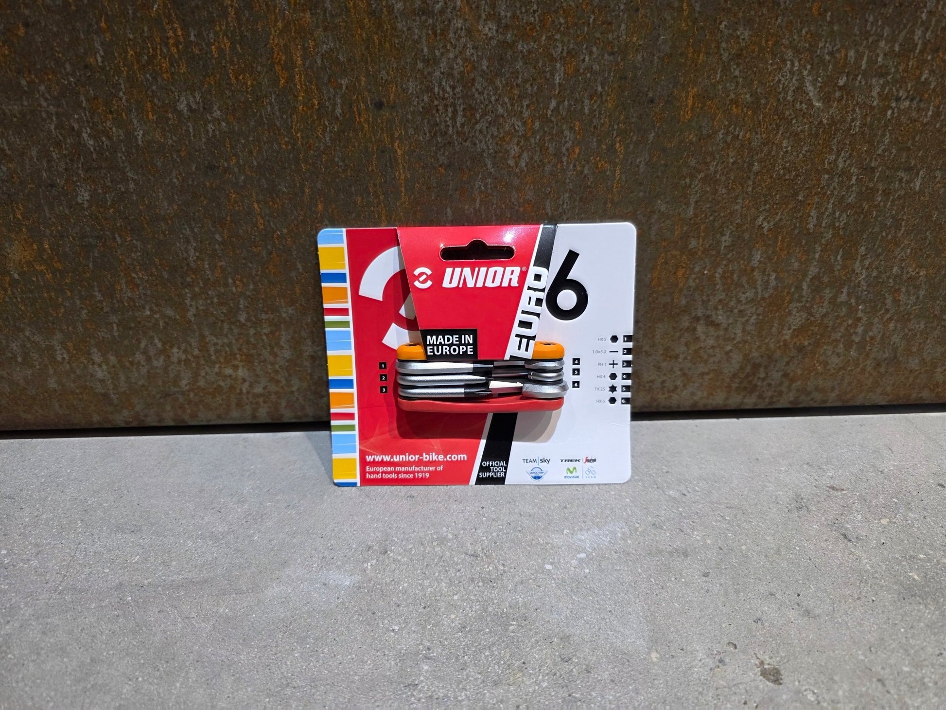 Luftpumpen & Werkzeug von Unior, UNIOR MULTITOOL EURO6 / MINIWERKZEUG vor USEDBIKES - OB.DE Hintergrund