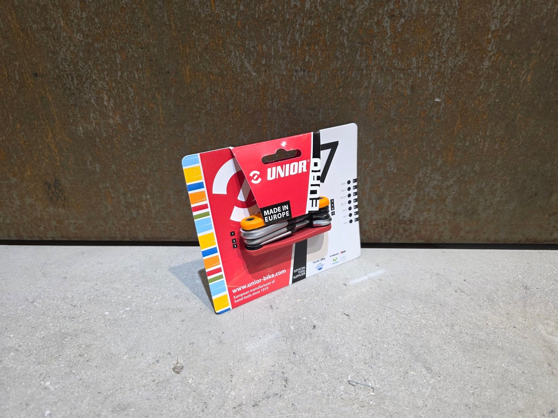 Luftpumpen & Werkzeug von Unior, UNIOR MULTITOOL EURO7 / MINIWERKZEUG vor USEDBIKES - OB.DE Hintergrund