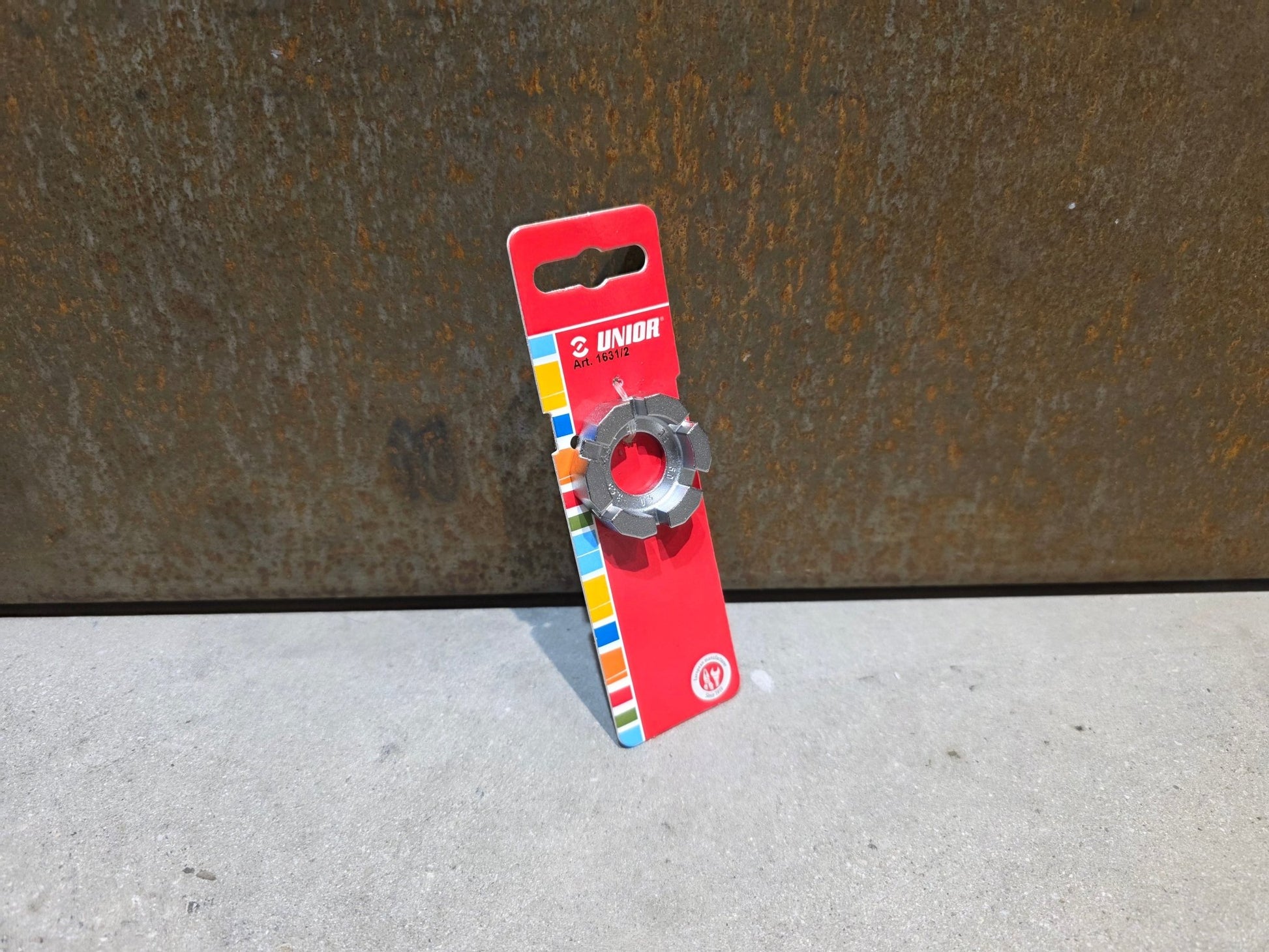 Luftpumpen & Werkzeug von Unior, UNIOR POCKET SPOKE WRENCH / SPEICHENSCHLÜSSEL vor USEDBIKES - OB.DE Hintergrund