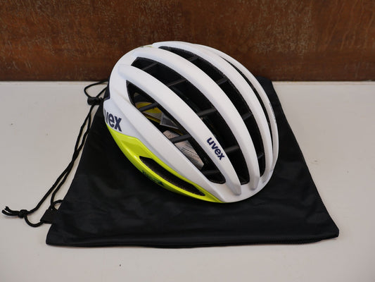 Helme von UVEX, UVEX SURGE AERO MIPS / GR. 56-59 CM / RENNRAD HELM vor USEDBIKES-OB.DE Hintergrund