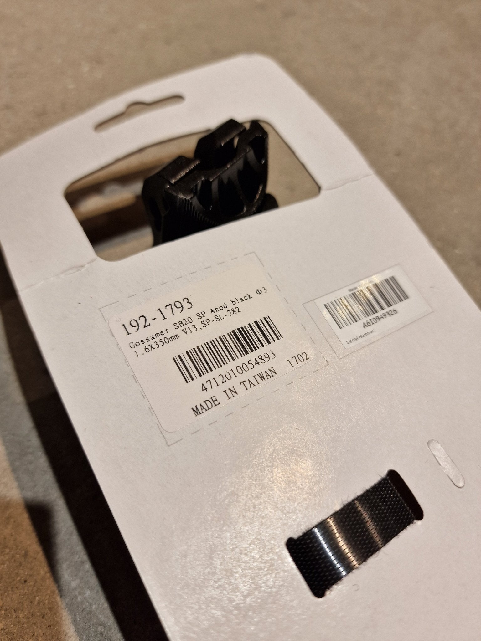 Sattelstütze von Fsa, FSA GOSSAMER SATTELSTÜTZE 31,6MM 350MM 20MM OFFSET in variant_title vor USEDBIKES - OB.DE Hintergrund