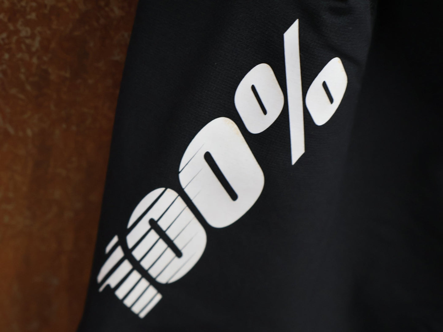 Hosen Herren von 100%, 100% – R - CORE X PANTS / BLACK / 4 - WAY STRETCH / DOWNHILL & ENDURO vor USEDBIKES - OB.DE Hintergrund