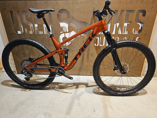 TREK TOP FUEL 9.9 AXS / L