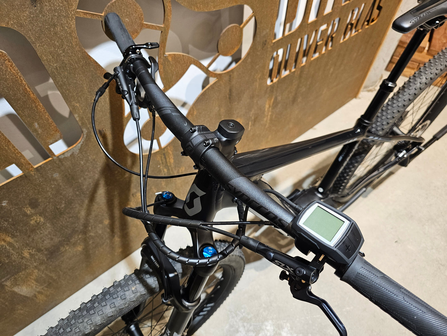 SCOTT E-SCALE 910 / S
