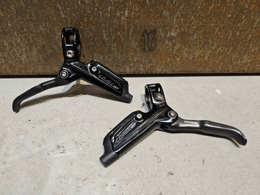 SRAM LEVEL ULTIMATE CARBON BREMSHEBEL SET