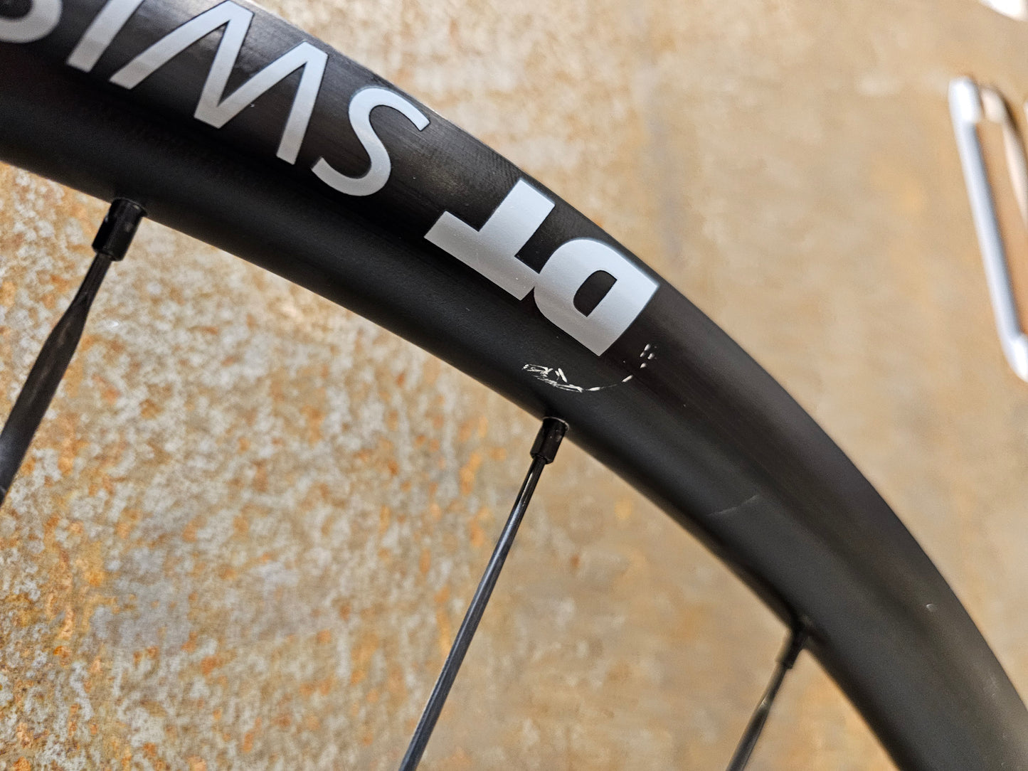 DT SWISS HG1800 SPLINE 100 / 148x12 LAUFRADSATZ DISC BOOST