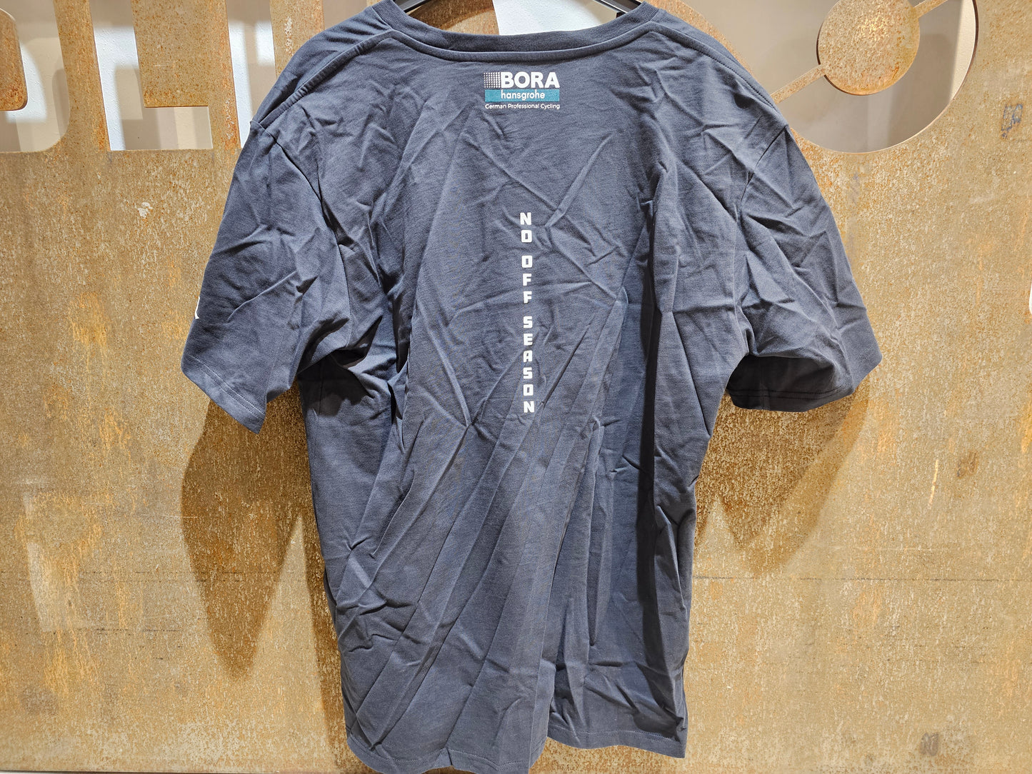 LE COL BORA HANSGROHE T-SHIRT BAND OF BROTHERS SCHWARZ