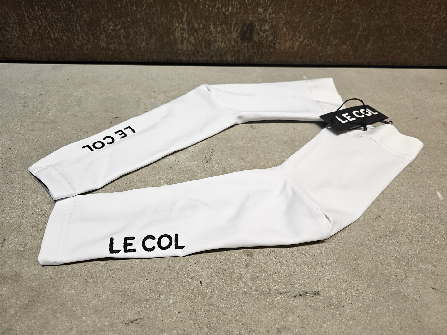 LE COL BORA HANSGROHE THERMAL ARM WARMERS / ARMLINGE WEIß