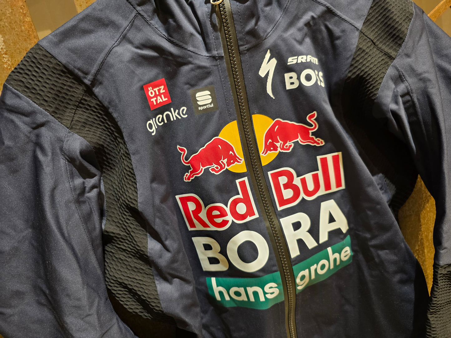 SPORTFUL RED BULL - BORA HANSGROHE BOH AQUA PRO JACKET / REGEN JACKE