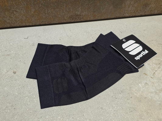 SPORTFUL RED BULL - BORA HANSGROHE BOH 2ND SKIN KNEEWARMERS / KNIELING