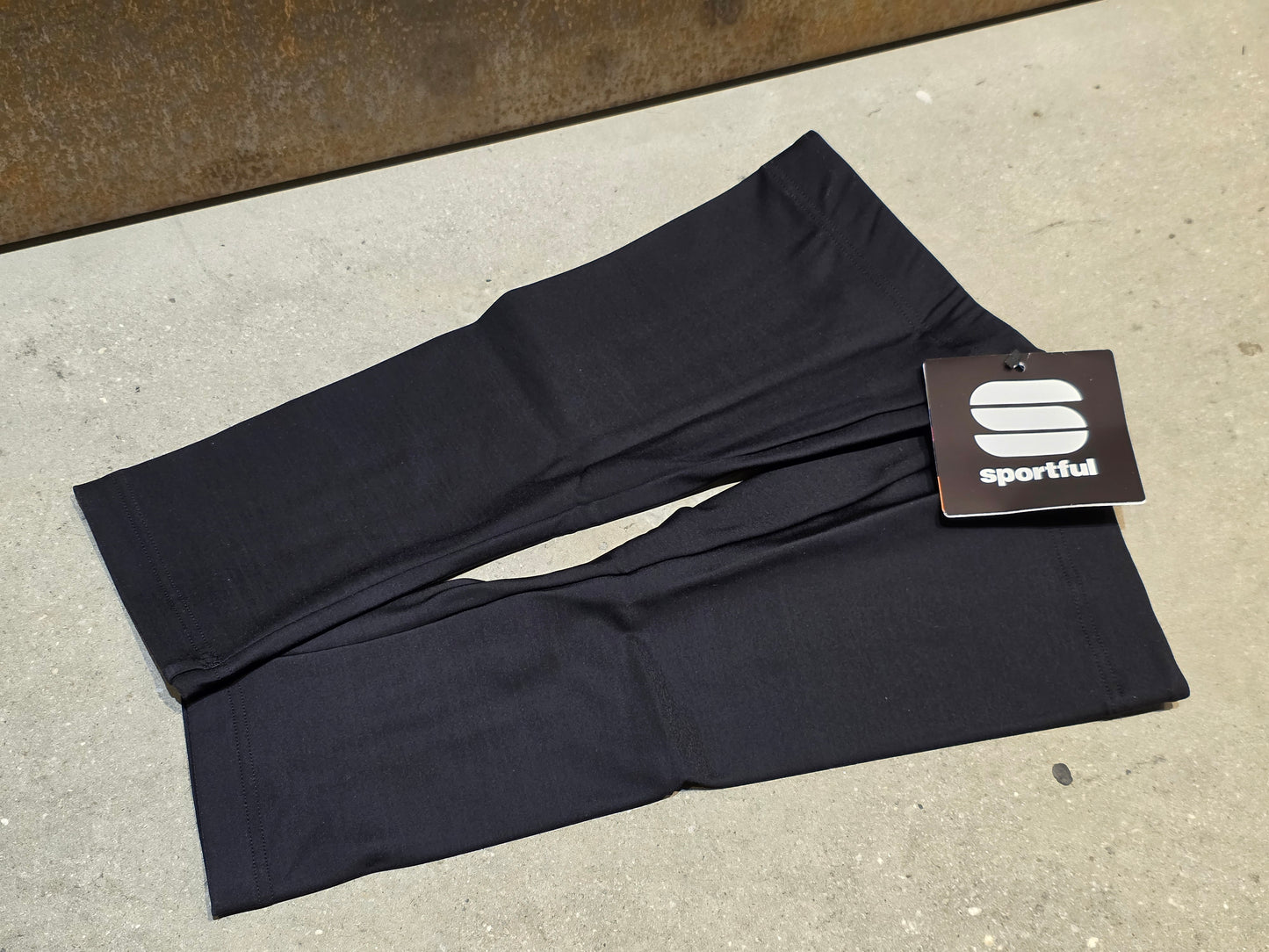 SPORTFUL RED BULL BORA HANSGROHE BOH FIANDRE KNEEWARMERS / KNIELING