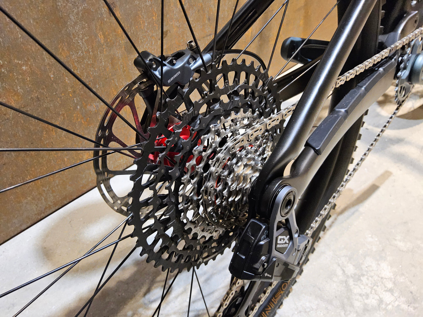 TREK TOP FUEL 9.8 GX AXS / L