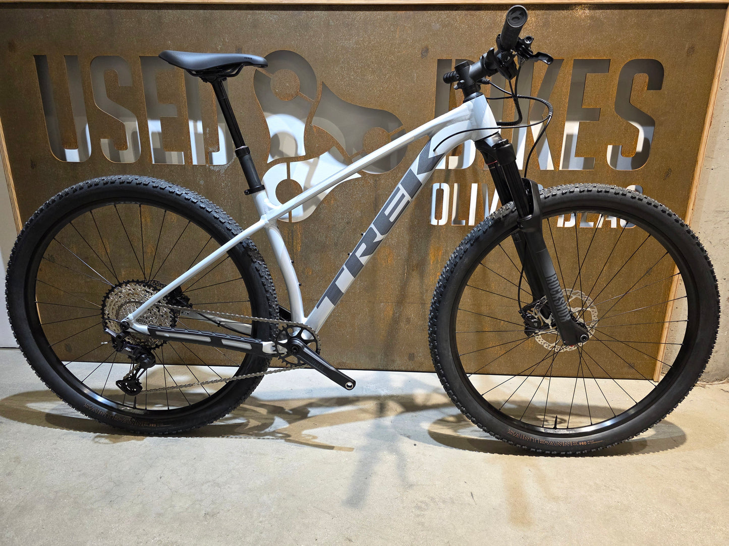 TREK PROCALIBER 8 / M