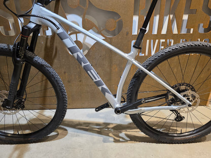TREK PROCALIBER 8 / M
