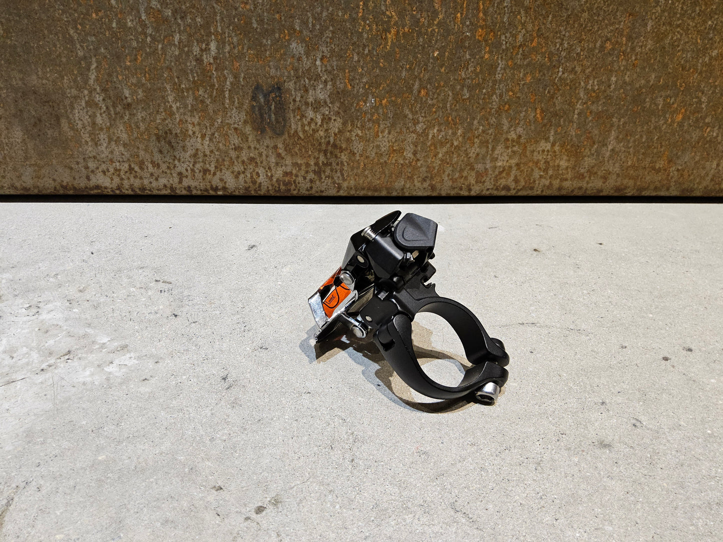 SHIMANO 105 UMWERFER FD-R7000 2 X 11FACH / SCHELLE 31.8MM