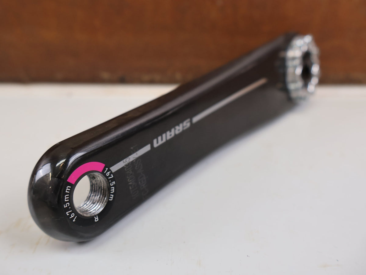 Kurbel von 4iiii, 4iiii Precision 3 SRAM RED Powermeter DUB SL 167.5mm vor USEDBIKES-OB.DE Hintergrund