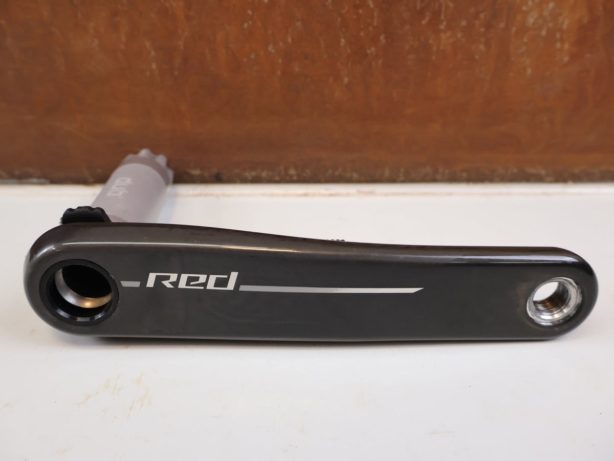 Kurbel von 4iiii, 4iiii Precision 3 SRAM RED Powermeter DUB SL 167.5mm vor USEDBIKES-OB.DE Hintergrund