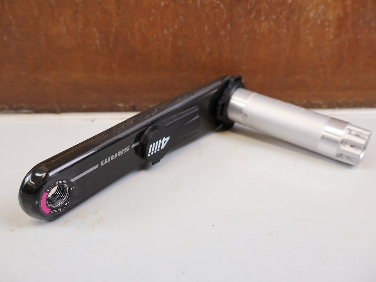 Kurbel von 4iiii, 4iiii Precision 3 SRAM RED Powermeter DUB SL 167.5mm vor USEDBIKES-OB.DE Hintergrund