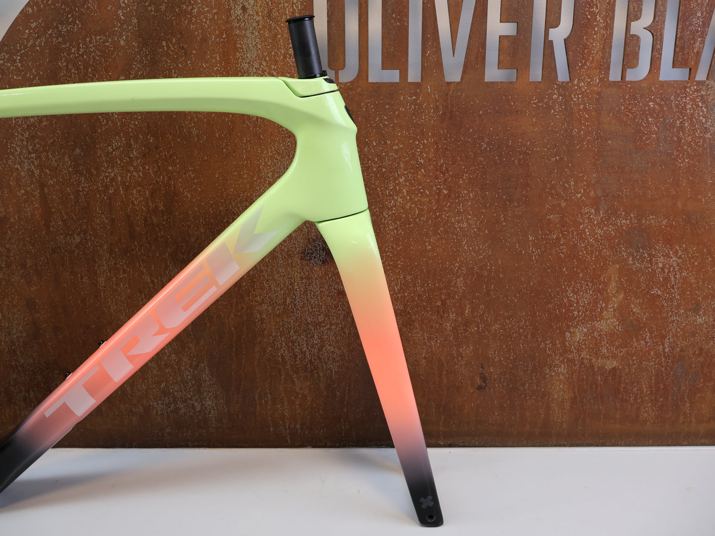 TREK BOONE RAHMENSET / LOWSTICK TO LIVING CORAL FADE / DISC / 56CM