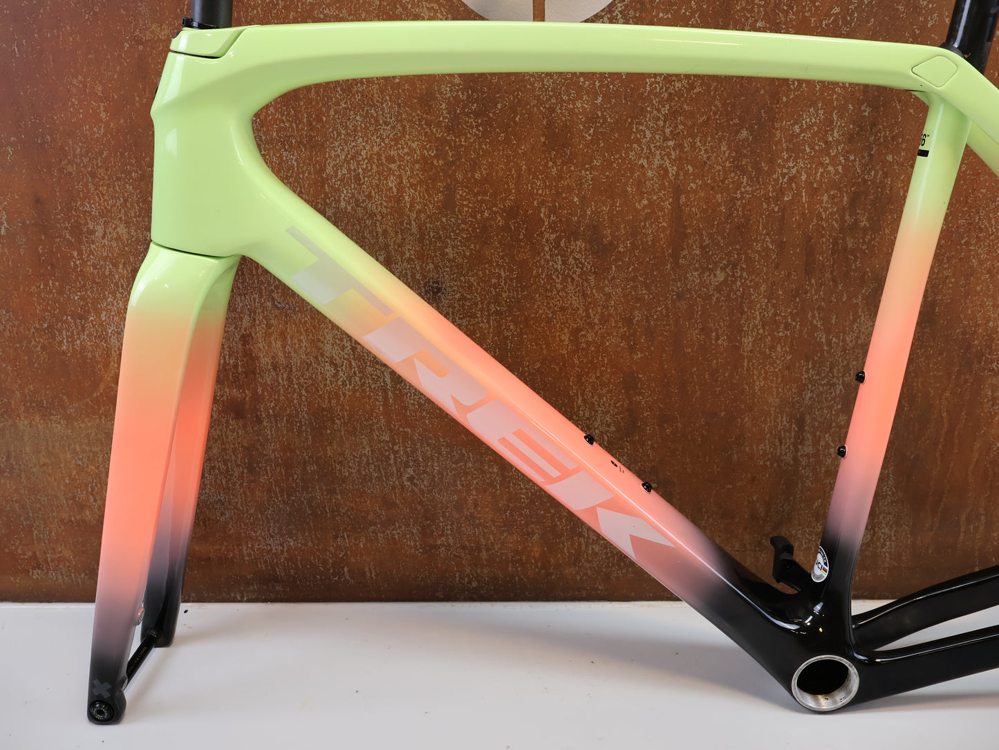 TREK BOONE RAHMENSET / LOWSTICK TO LIVING CORAL FADE / DISC / 56CM