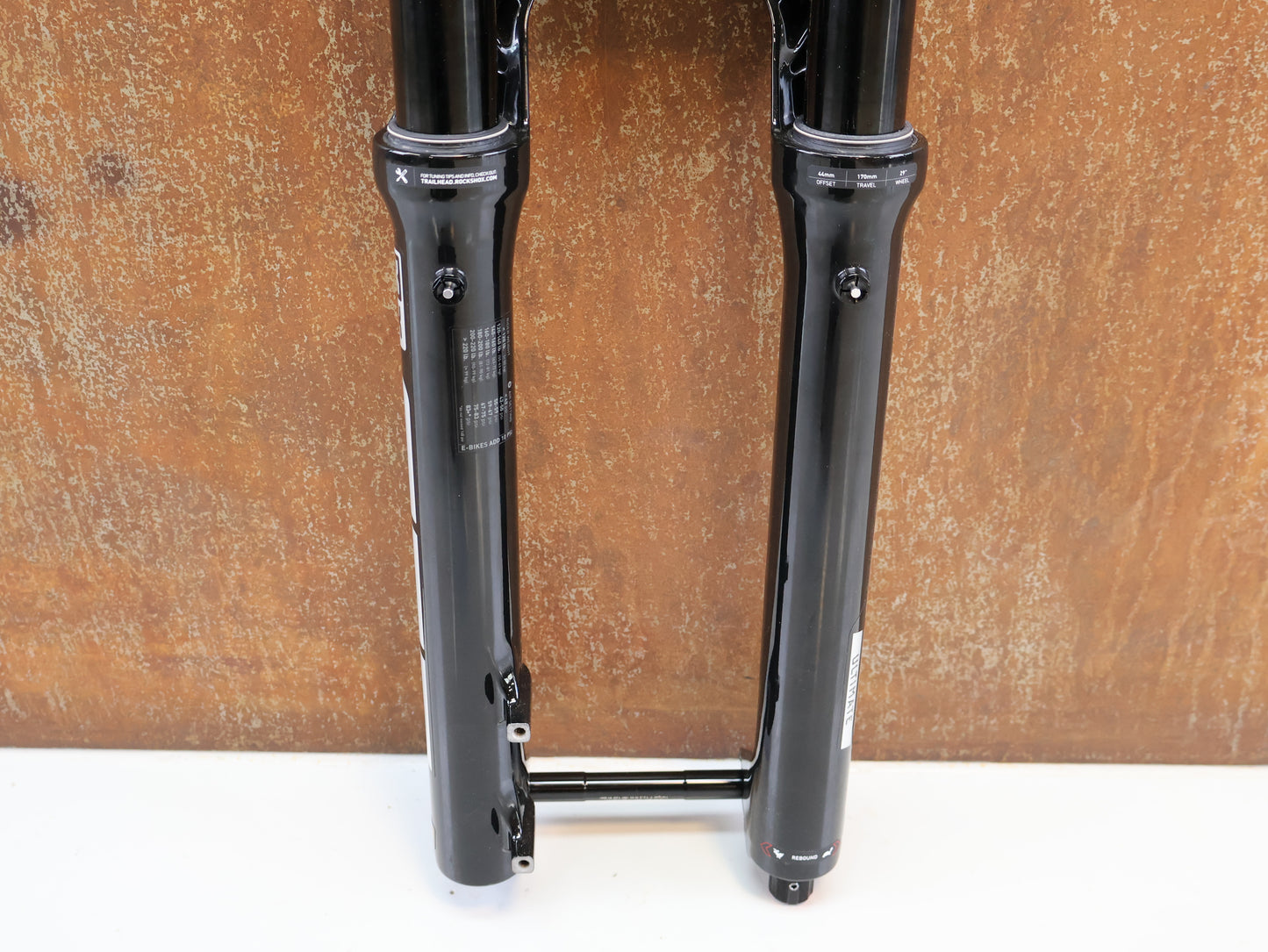 ROCKSHOX ZEB ULTIMATE 29" FEDERGABEL / 170 MM / CHARGER 3 RC2 / BOOST / GLOSS BLACK