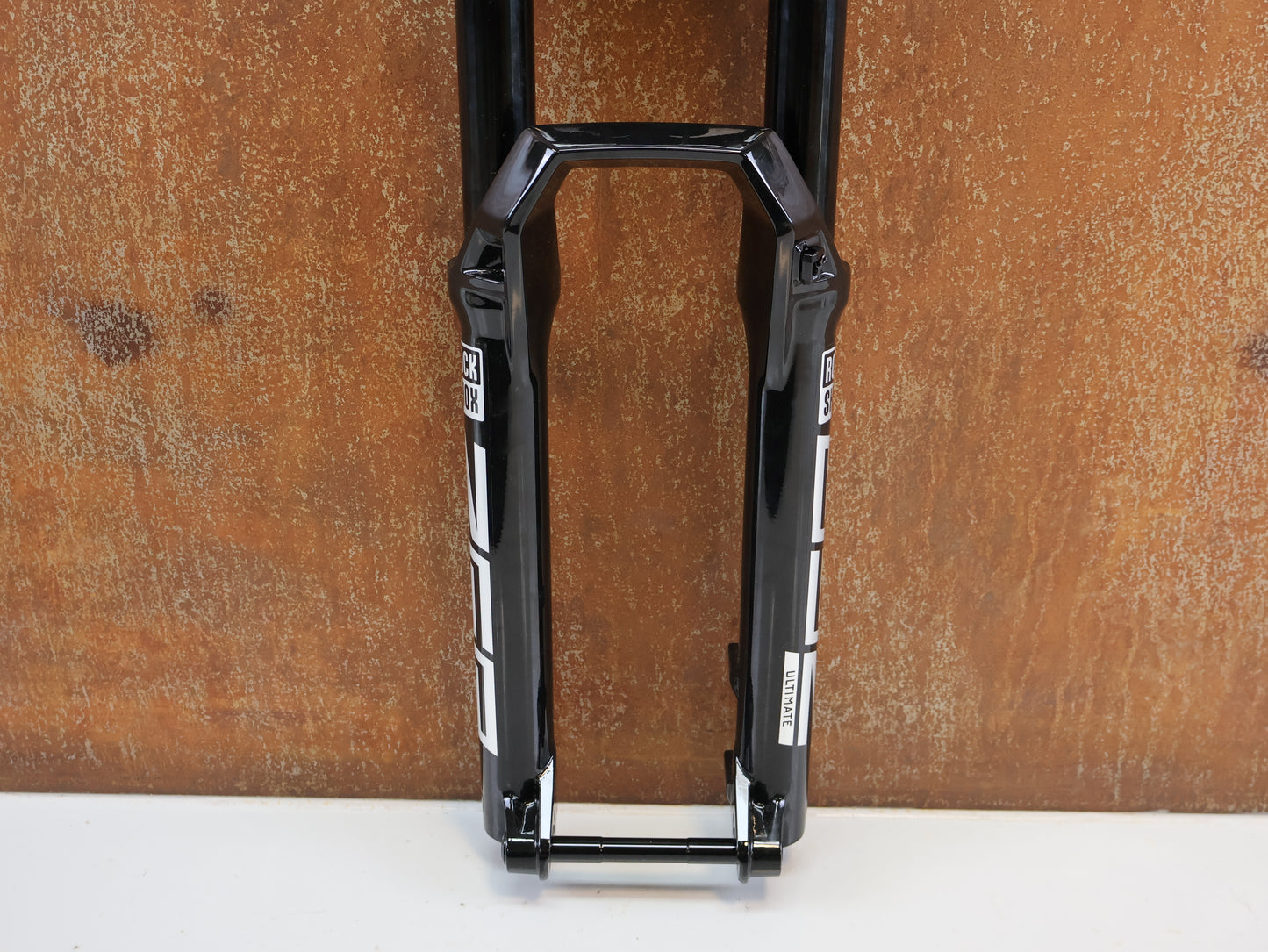 ROCKSHOX ZEB ULTIMATE 29" FEDERGABEL / 170 MM / CHARGER 3 RC2 / BOOST / GLOSS BLACK