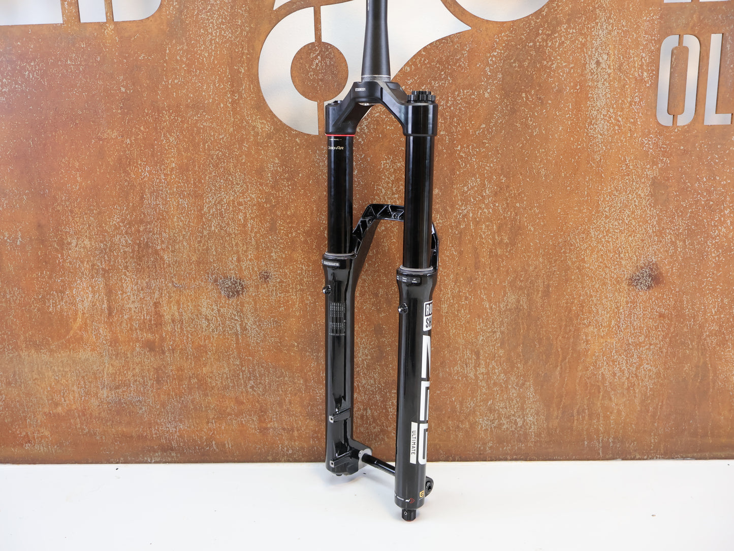 ROCKSHOX ZEB ULTIMATE 29" FEDERGABEL / 170 MM / CHARGER 3 RC2 / BOOST / GLOSS BLACK