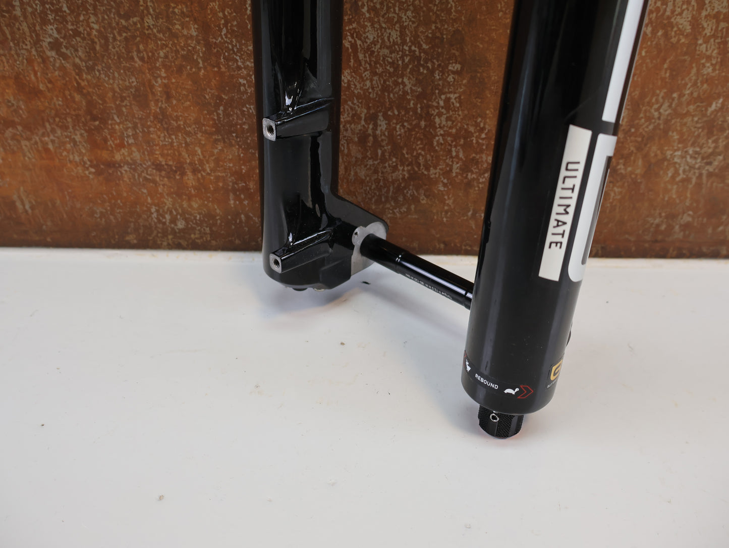 ROCKSHOX ZEB ULTIMATE 29" FEDERGABEL / 170 MM / CHARGER 3 RC2 / BOOST / GLOSS BLACK