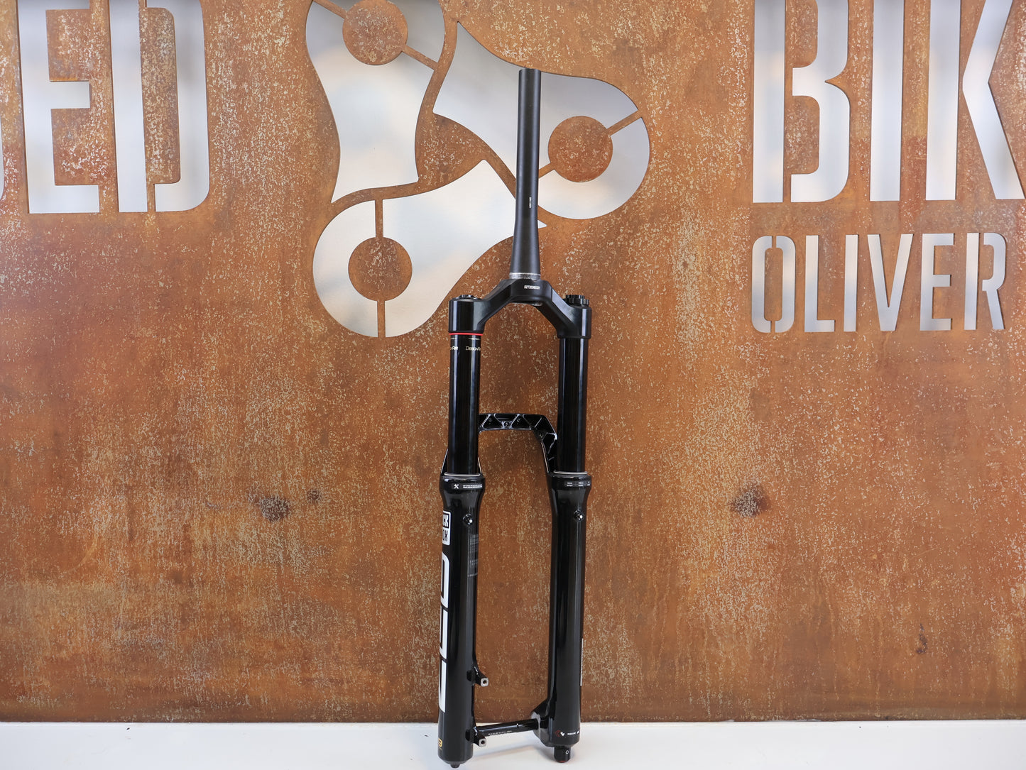 ROCKSHOX ZEB ULTIMATE 29" FEDERGABEL / 170 MM / CHARGER 3 RC2 / BOOST / GLOSS BLACK