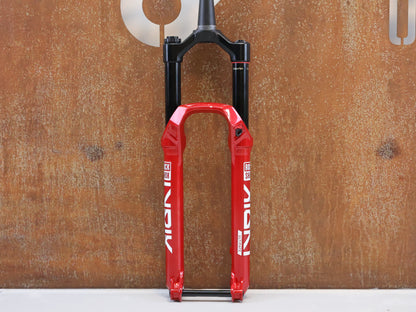 ROCKSHOX LYRIK ULTIMATE 29" FEDERGABEL / 150 MM / CHARGER 3 / BOOST / ELECTRIC RED