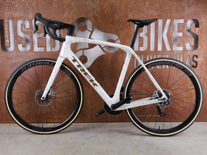 TREK DOMANE SLR 9 AXS GEN 4 – PROJECT ONE / SRAM RED AXS E1 – AEOLUS RSL 37 – 58 CM