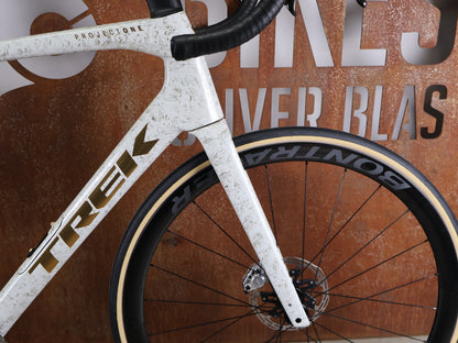 TREK DOMANE SLR 9 AXS GEN 4 – PROJECT ONE / SRAM RED AXS E1 – AEOLUS RSL 37 – 58 CM