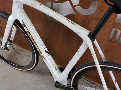 TREK DOMANE SLR 9 AXS GEN 4 – PROJECT ONE / SRAM RED AXS E1 – AEOLUS RSL 37 – 58 CM