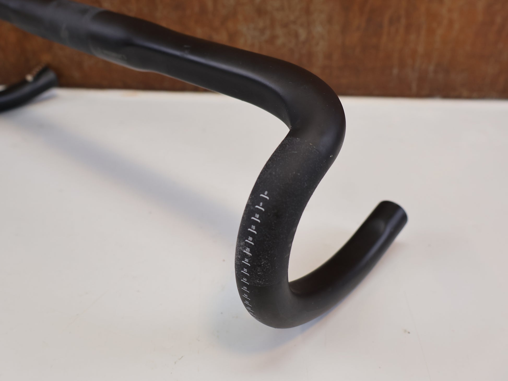 s works lenkerband SPECIALIZED S-WORKS SHALLOW BEND CARBON LENKER / 42 CM / 31,8 MM – USEDBIKES-OB.DE
