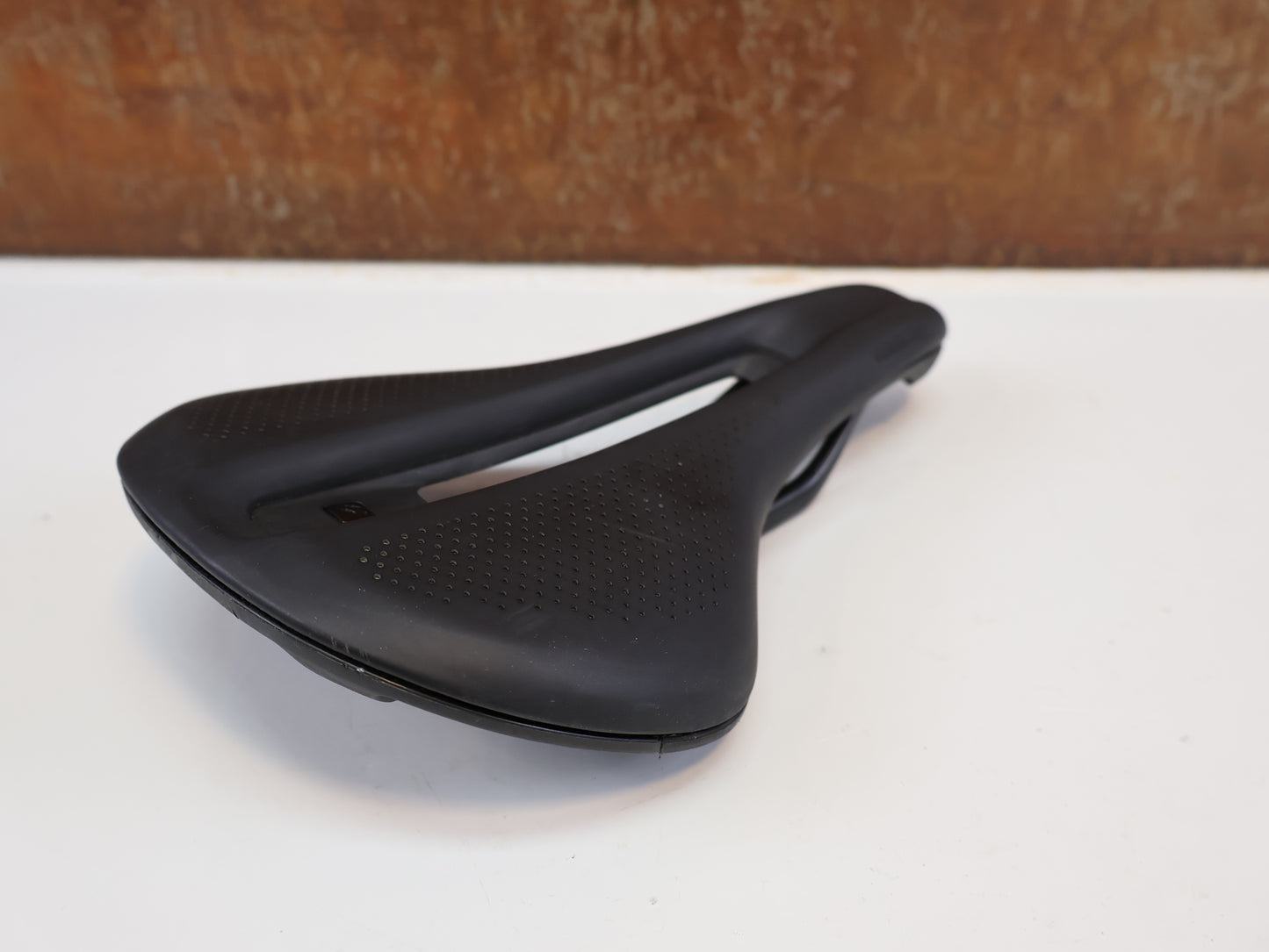 BONTRAGER VERSE SHORT PRO SATTEL / CARBONSTREBEN – 250 × 155 MM