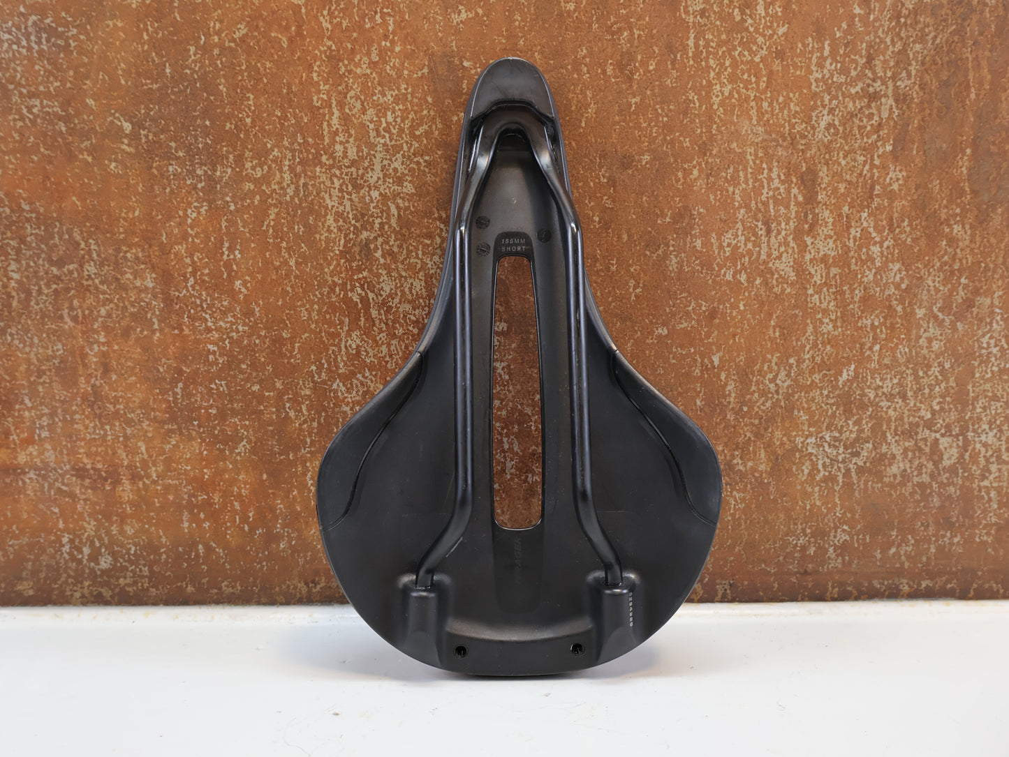 BONTRAGER VERSE SHORT PRO SATTEL / CARBONSTREBEN – 250 × 155 MM