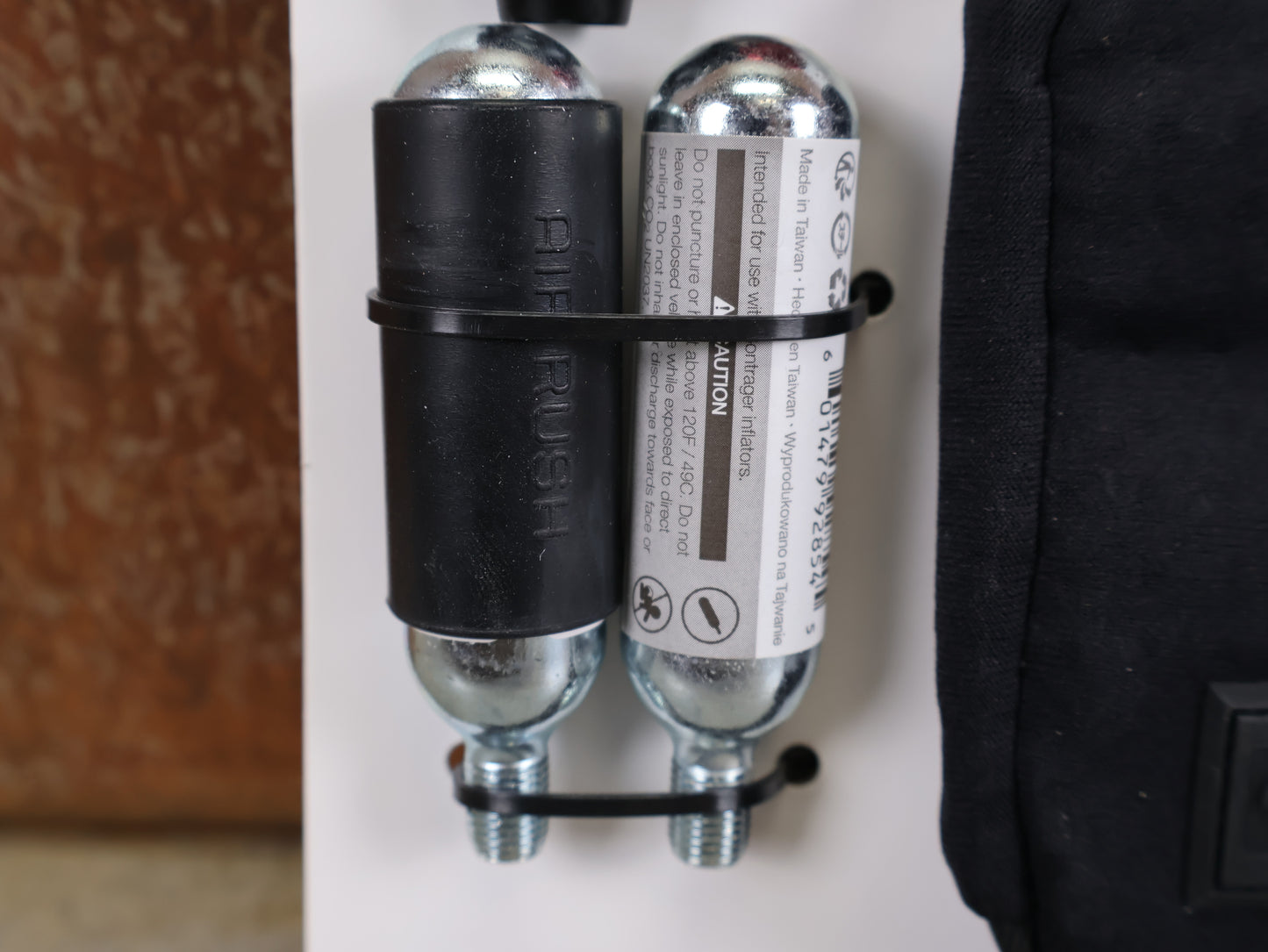 BONTRAGER PRO FLAT PACK / CO₂-PUMPE – 2 X 16 G – REPARATURSET – 225 G