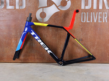 TREK MADONE SLR GEN 8 RAHMENSET – 900 OCLV CARBON – PROJECT ONE NAVY SMOKE – GRÖSSE M