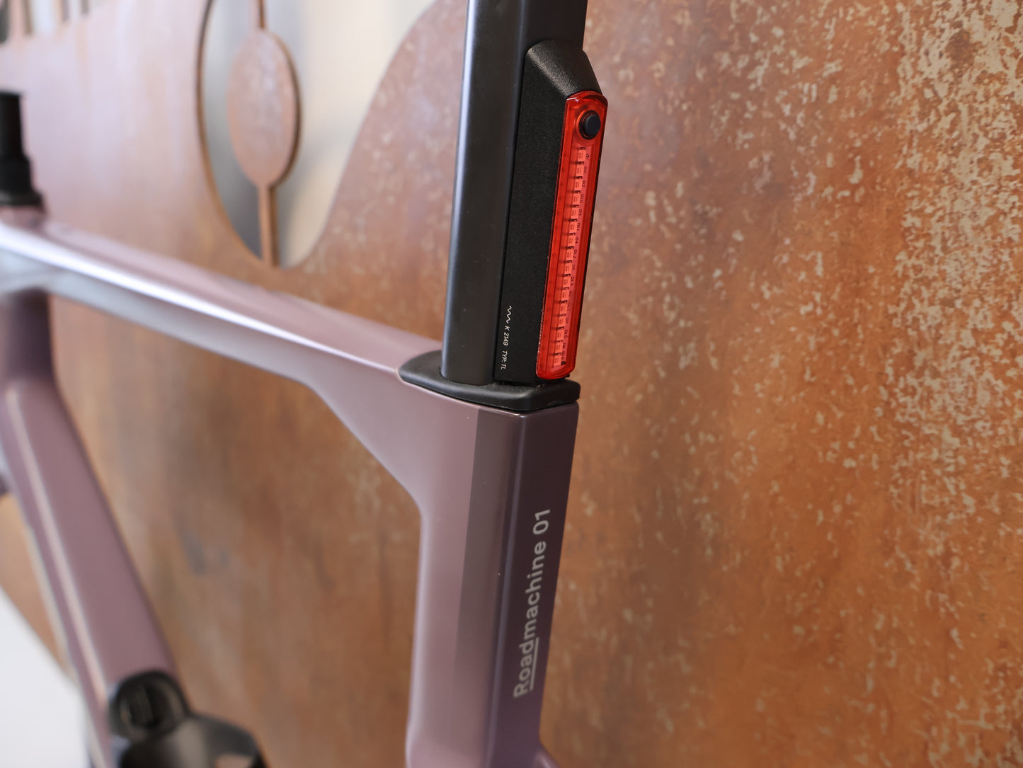 BMC ROADMACHINE 01 ONE RAHMENSET / GRÖßE 58 / MODELL 2024 / SMOKEY PURPLE
