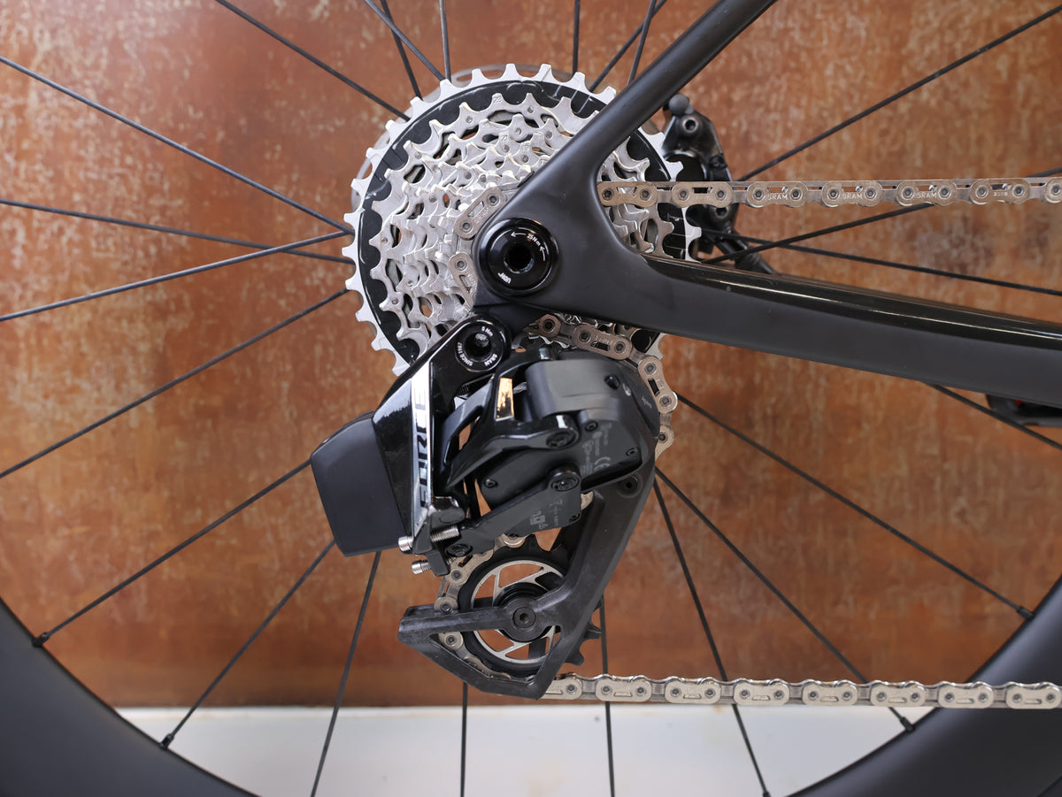 Trek Madone SLR 7 AXS Gen 8 / Matte Deep Smoke / S