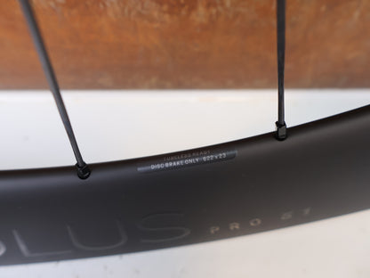 Bontrager Aeolus Pro 51 TLR Disc Carbon Laufradsatz HG