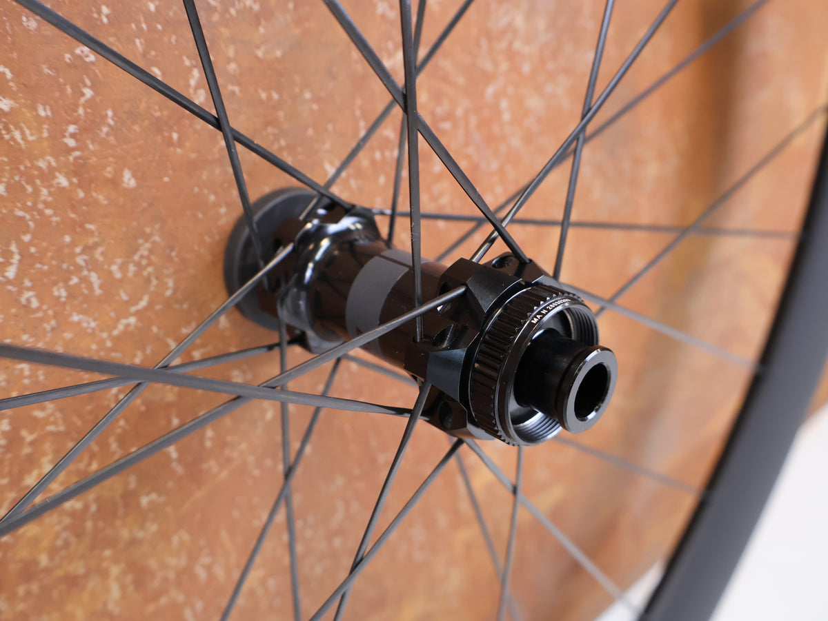 Bontrager Aeolus Pro 51 TLR Disc Carbon Laufradsatz HG