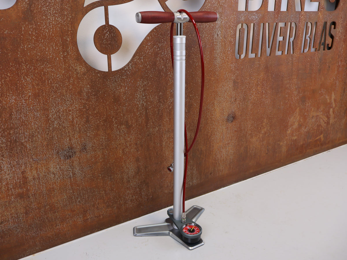 SILCA SuperPista Ultimate Standpumpe 11 bar Edelstahl / Holz