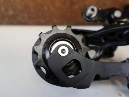 SHIMANO 105 SCHALTWERK RD-R7000-SS / 2X11-FACH / KURZ BIS 30Z / SCHWARZ