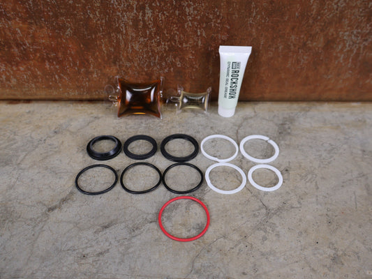 ROCKSHOX FULL SERVICE KIT 100H – TREK ISOSTRUT A1+ 2024+ (00.4318.037.013) 
